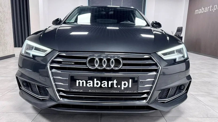 AUDI A4 -