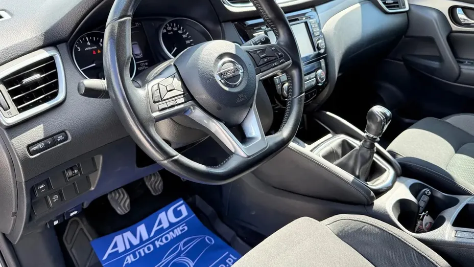 NISSAN Qashqai -