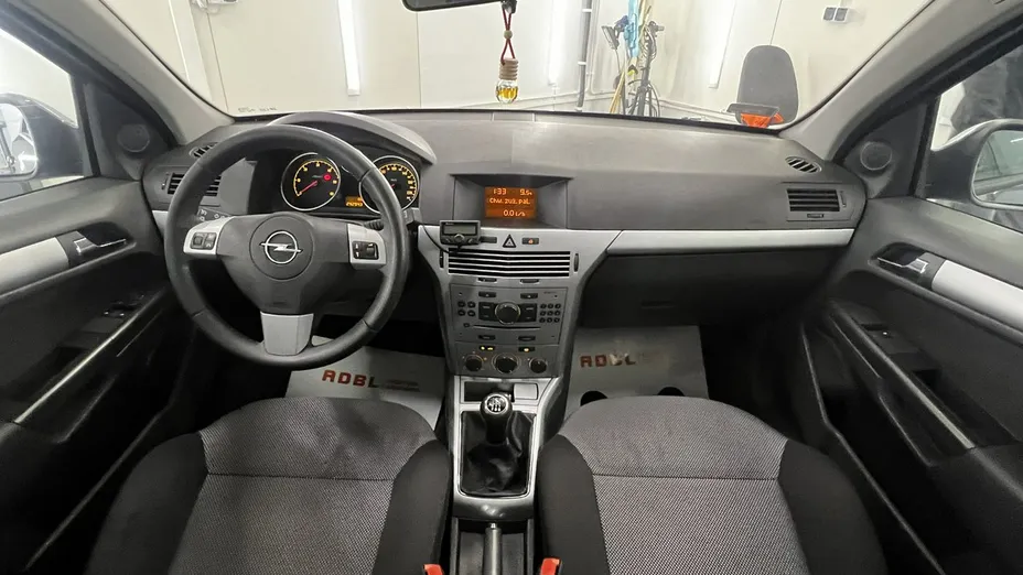 OPEL Astra -