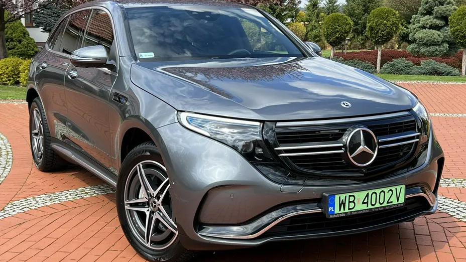 MERCEDES-BENZ EQC -