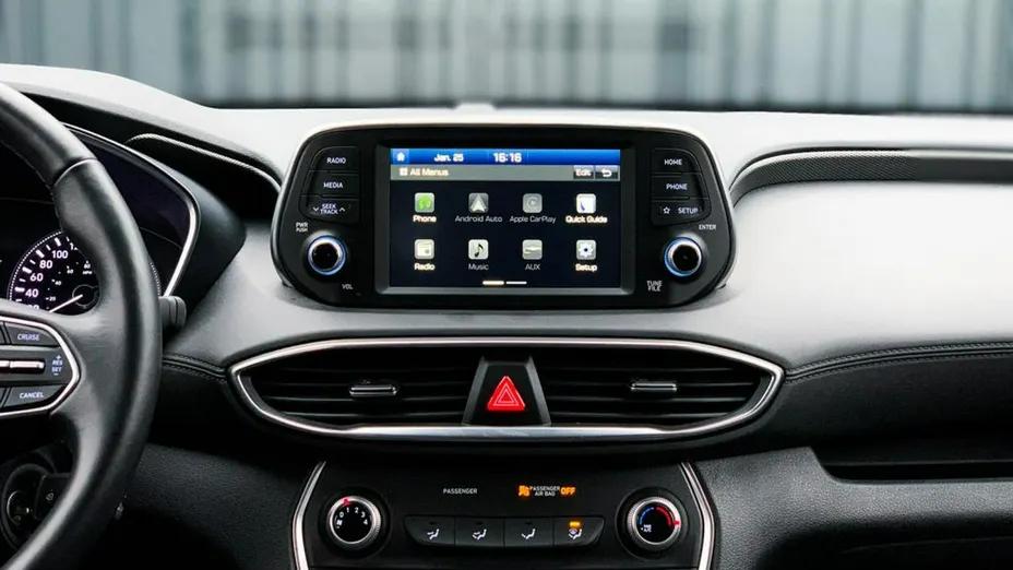 HYUNDAI Santa Fe -