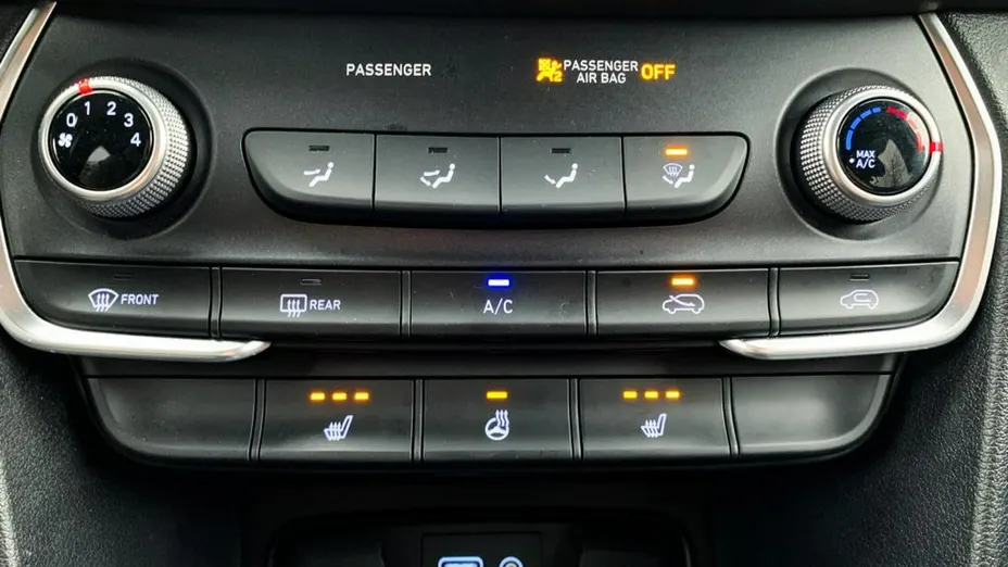 HYUNDAI Santa Fe -