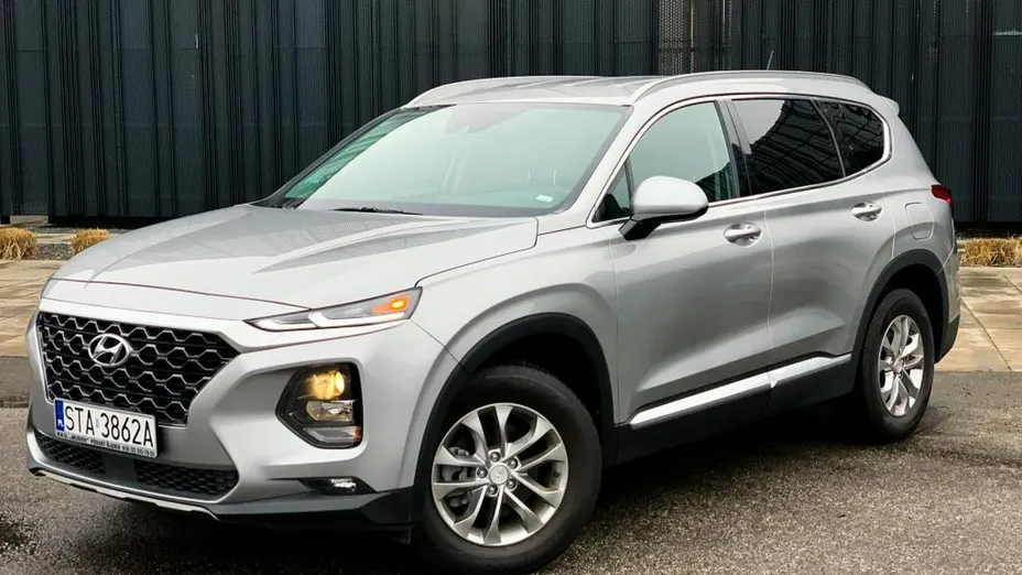 HYUNDAI Santa Fe -