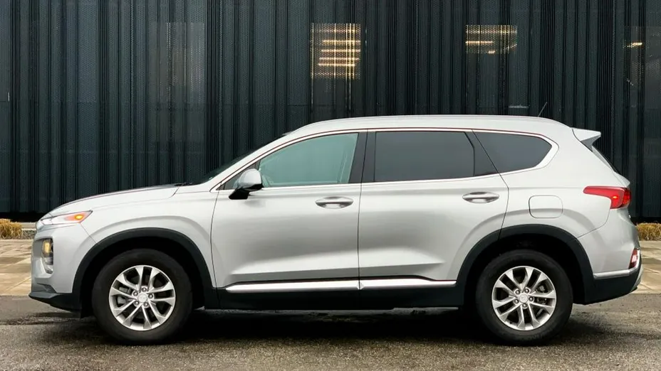 HYUNDAI Santa Fe -