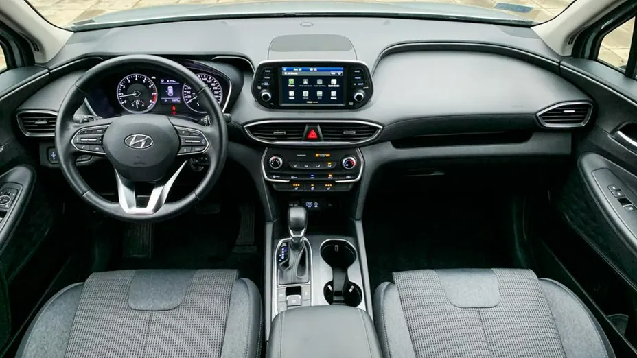 HYUNDAI Santa Fe -