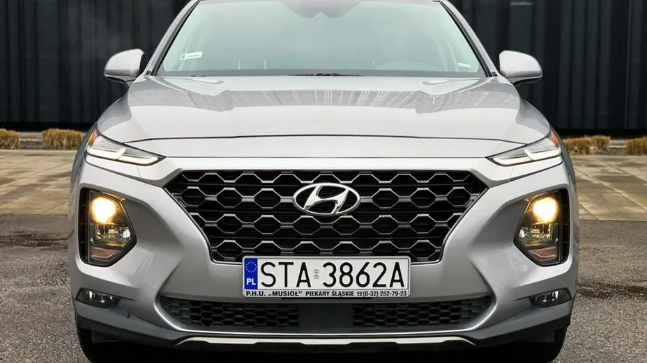 HYUNDAI Santa Fe -