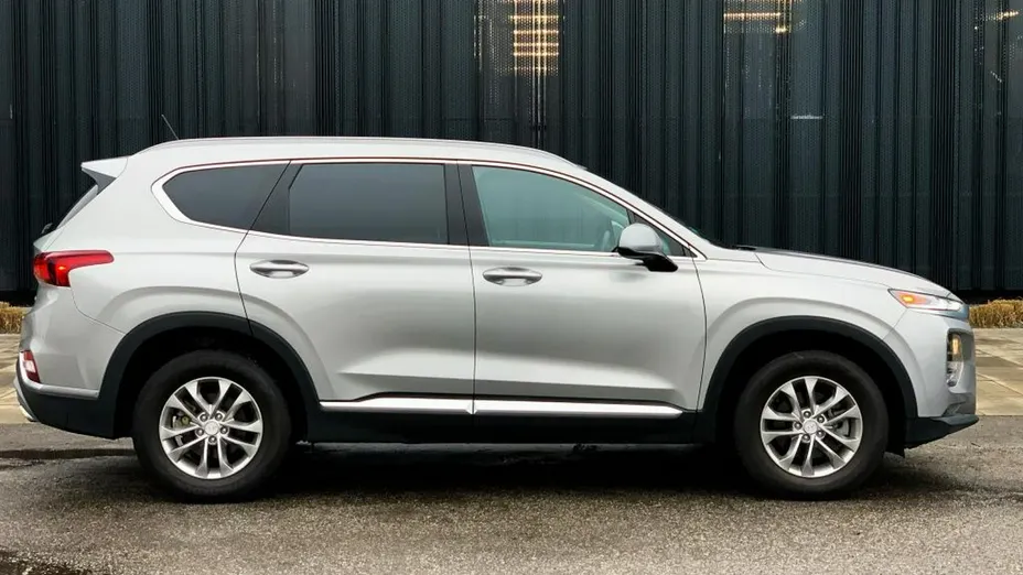 HYUNDAI Santa Fe -