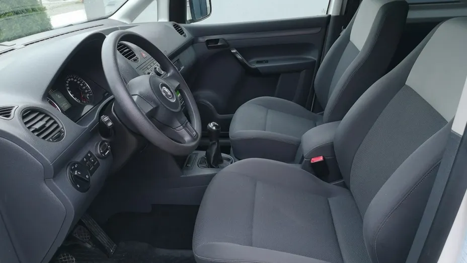 VOLKSWAGEN Caddy -