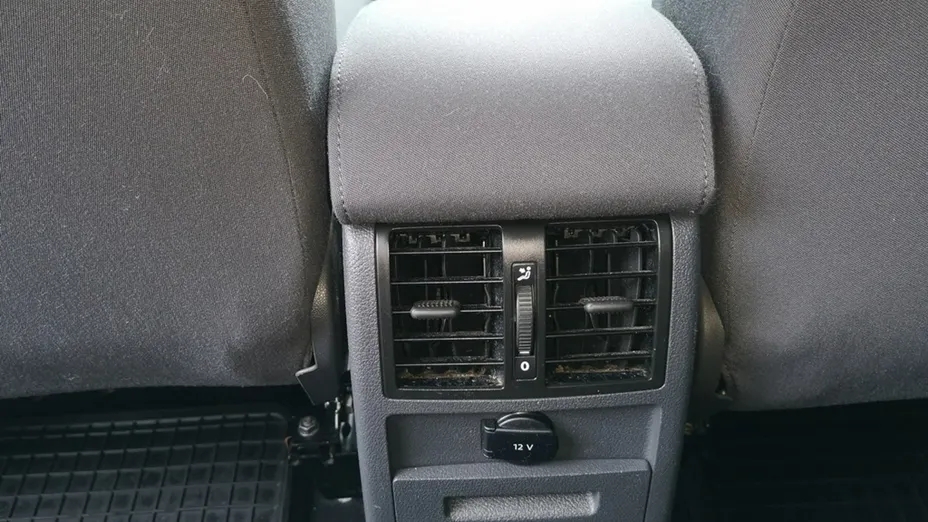 VOLKSWAGEN Caddy -