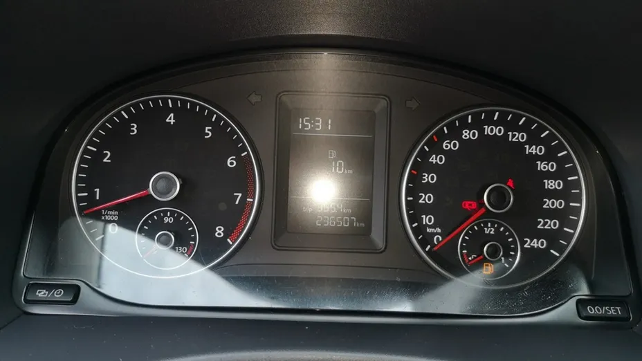 VOLKSWAGEN Caddy -