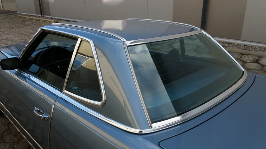 MERCEDES-BENZ SL -