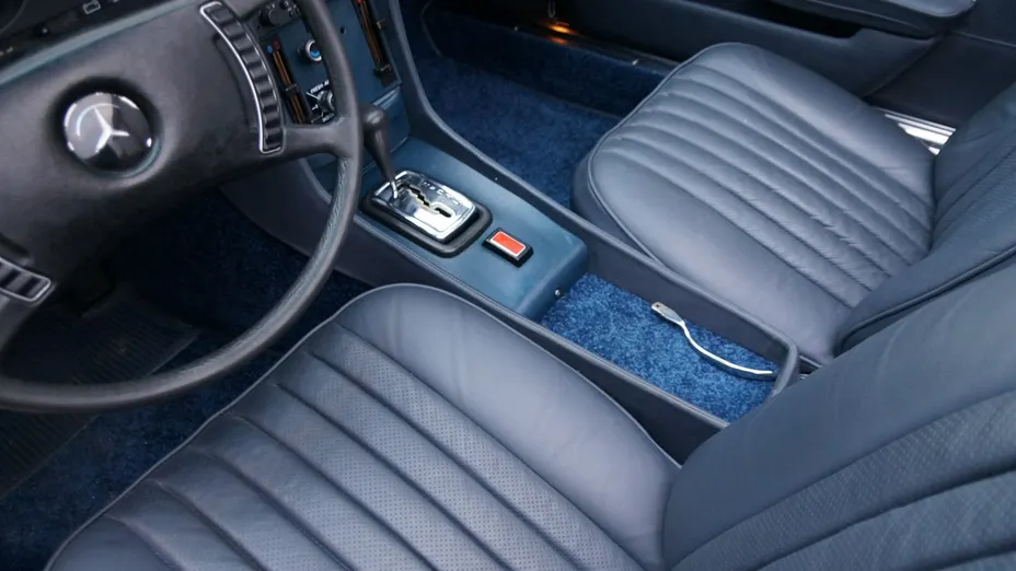 MERCEDES-BENZ SL -