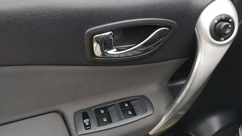 RENAULT Koleos -