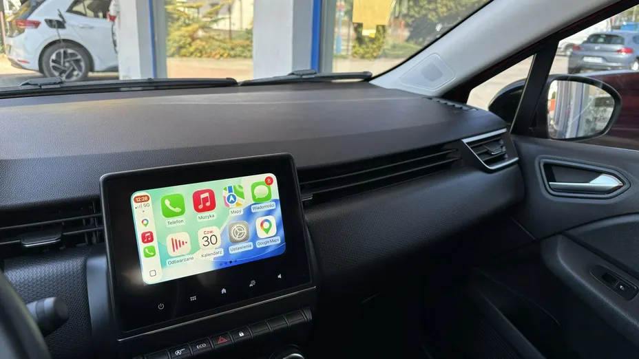 RENAULT Clio -
