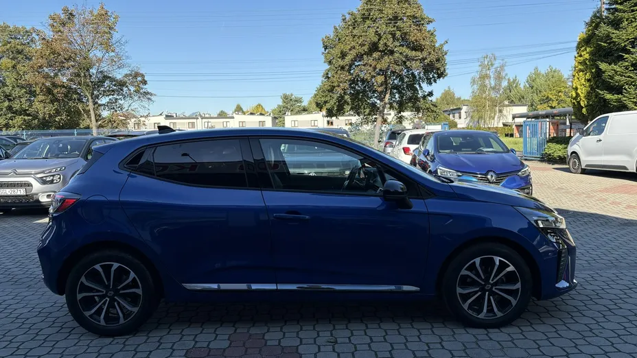 RENAULT Clio -