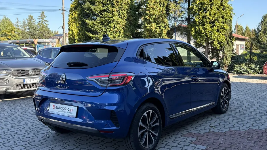 RENAULT Clio -