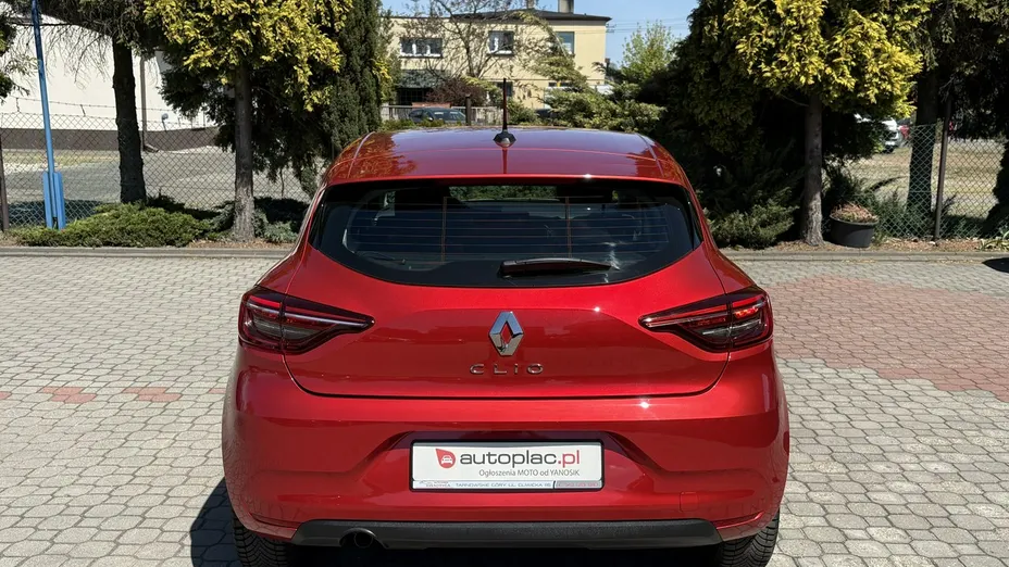 RENAULT Clio -