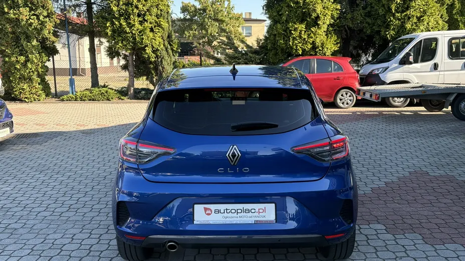 RENAULT Clio -