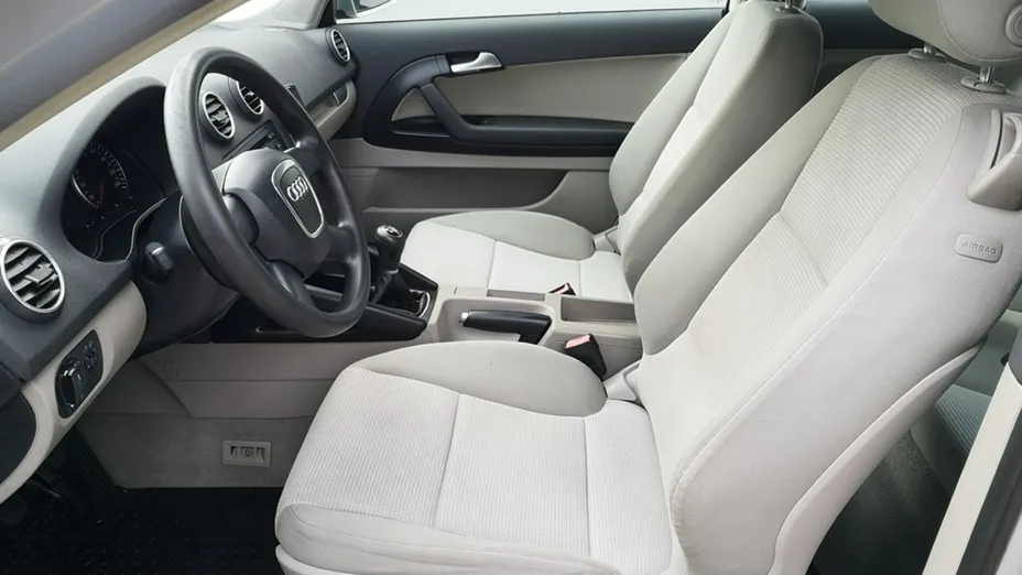 AUDI A3 -