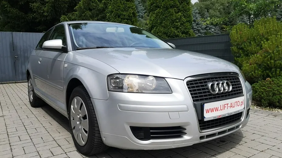 AUDI A3 -