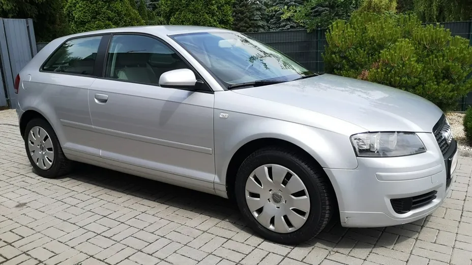 AUDI A3 -