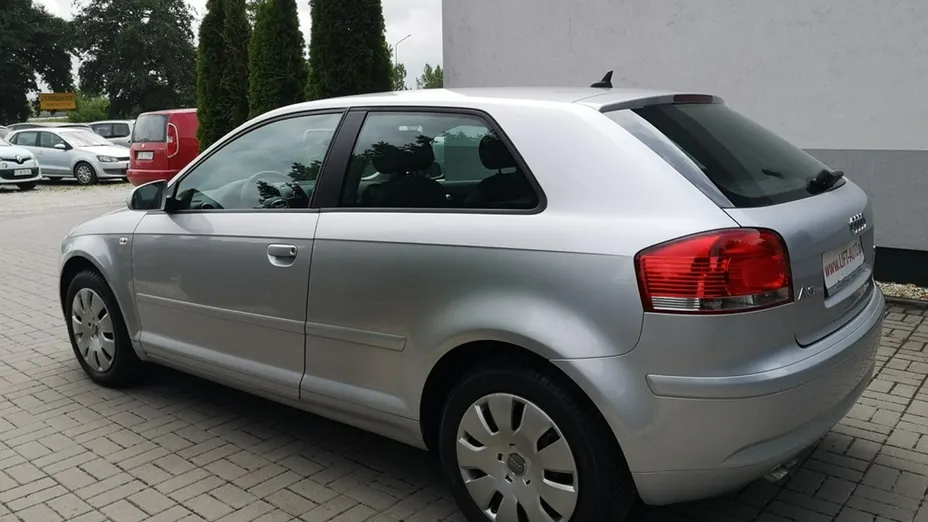 AUDI A3 -
