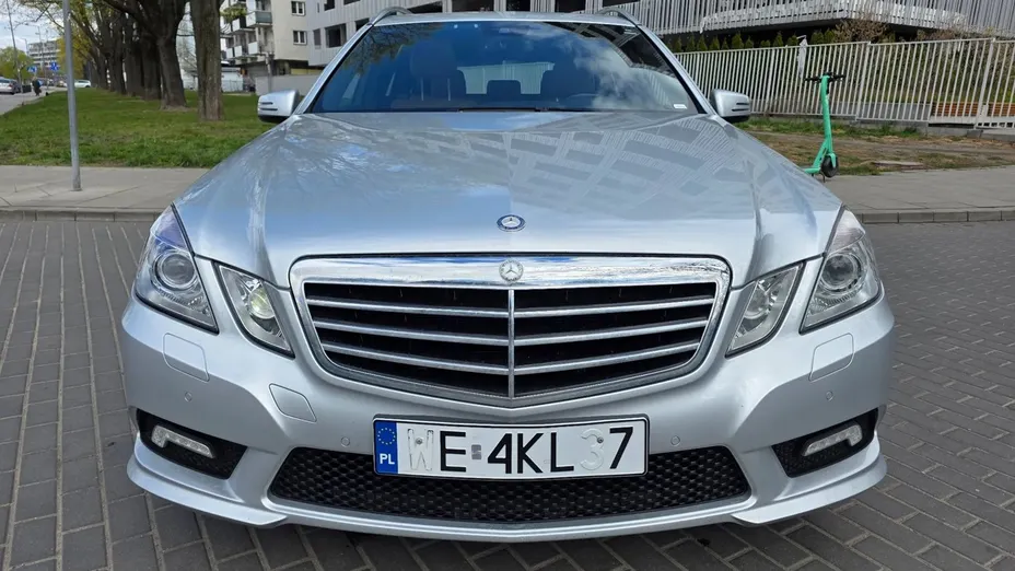 MERCEDES-BENZ E Klasa -