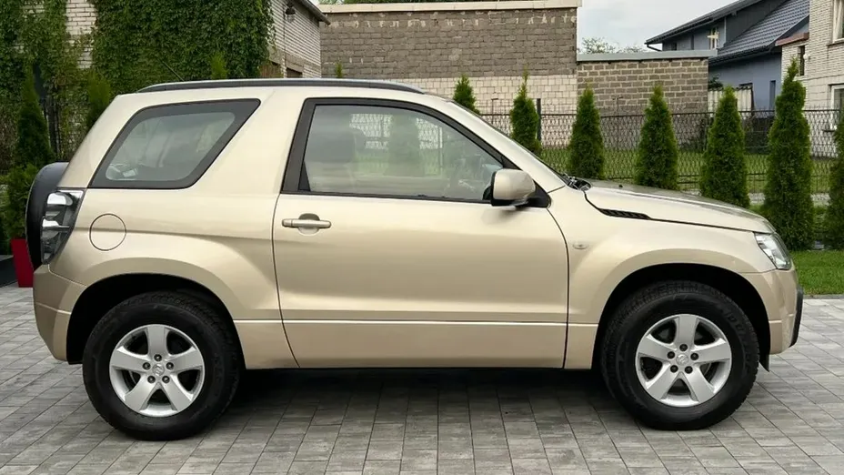 SUZUKI Grand Vitara -