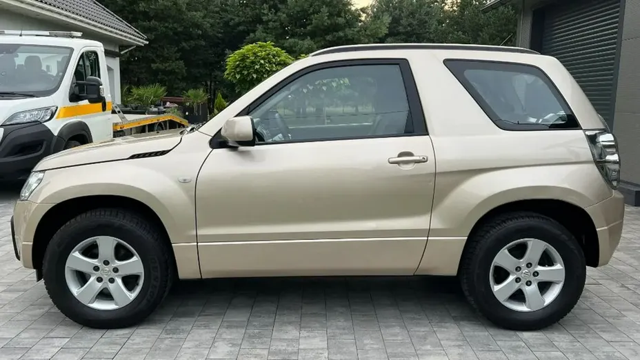 SUZUKI Grand Vitara -