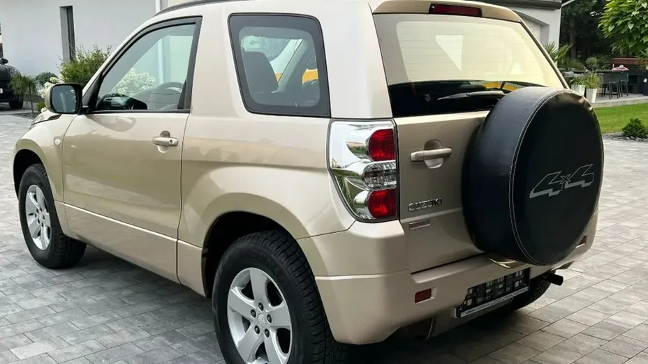 SUZUKI Grand Vitara -