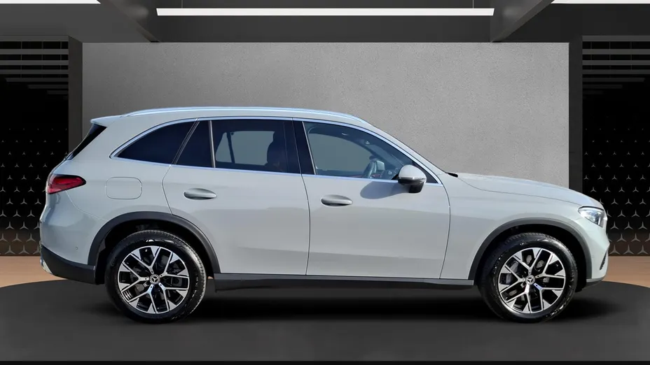 MERCEDES-BENZ GLC GLC 300 e 4-Matic Avantgarde