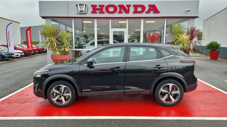 NISSAN Qashqai -