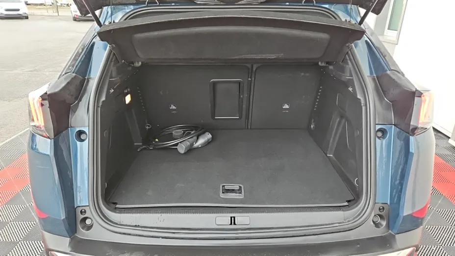 PEUGEOT 3008 -