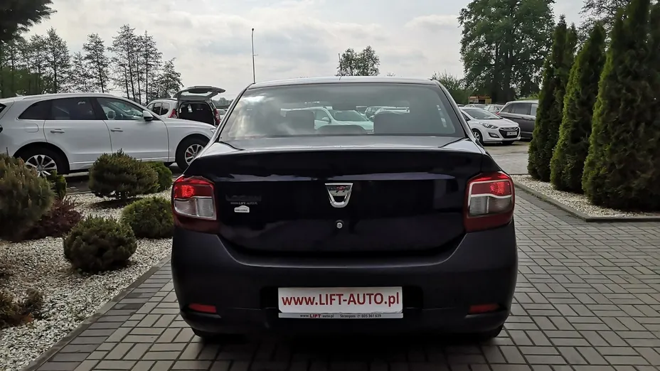 DACIA Logan -