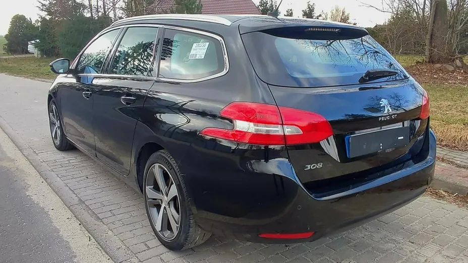 PEUGEOT 308 -