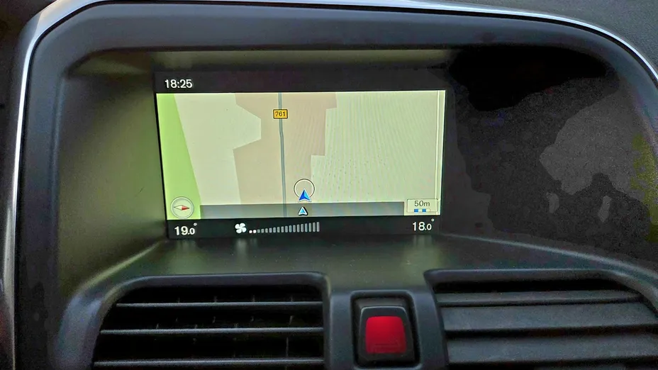 VOLVO XC60 -