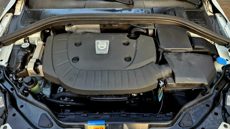 VOLVO XC60 -