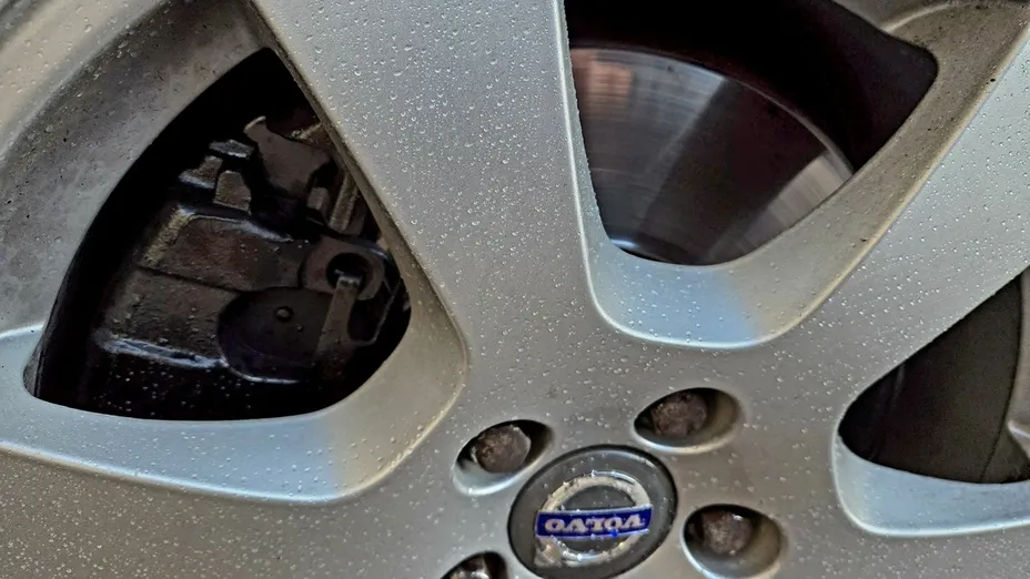 VOLVO XC60 -