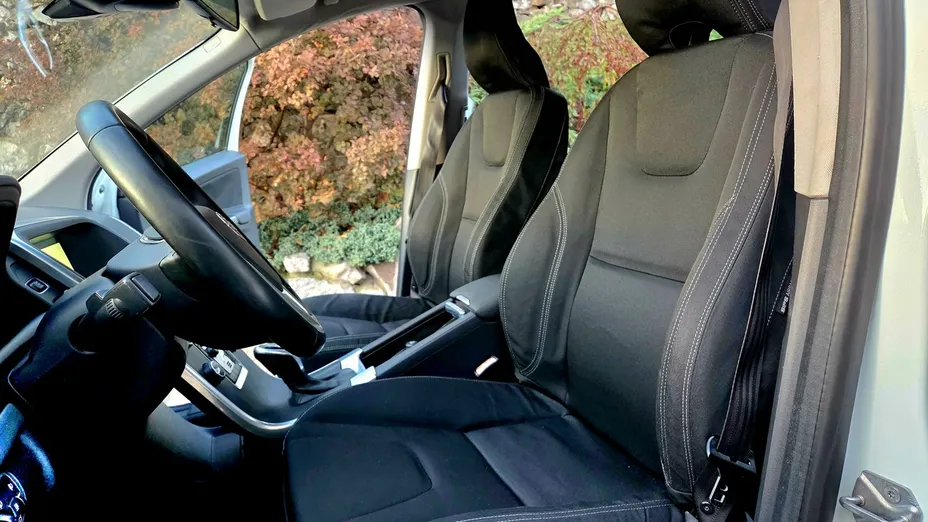 VOLVO XC60 -