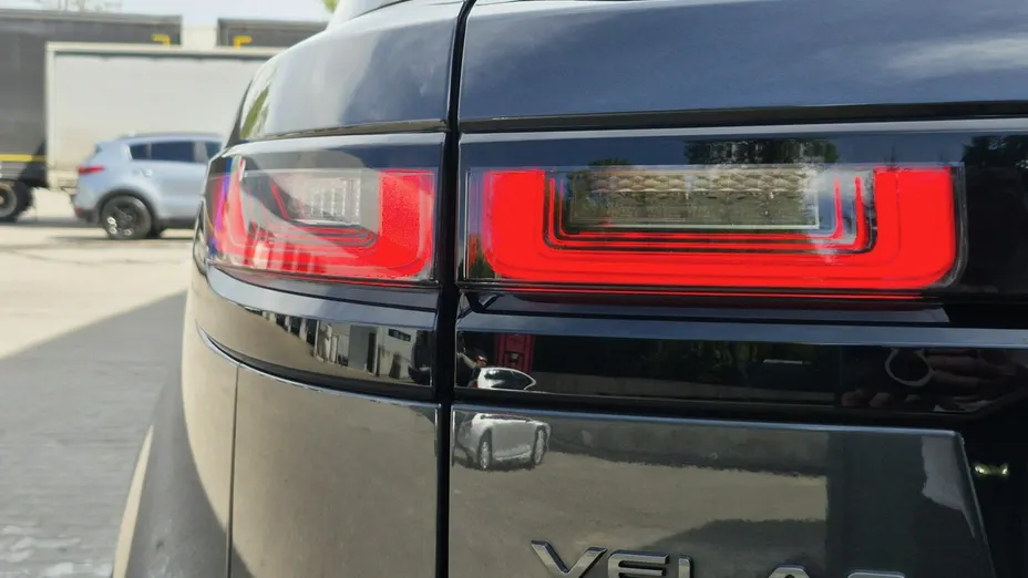 LAND ROVER Range Rover Velar -