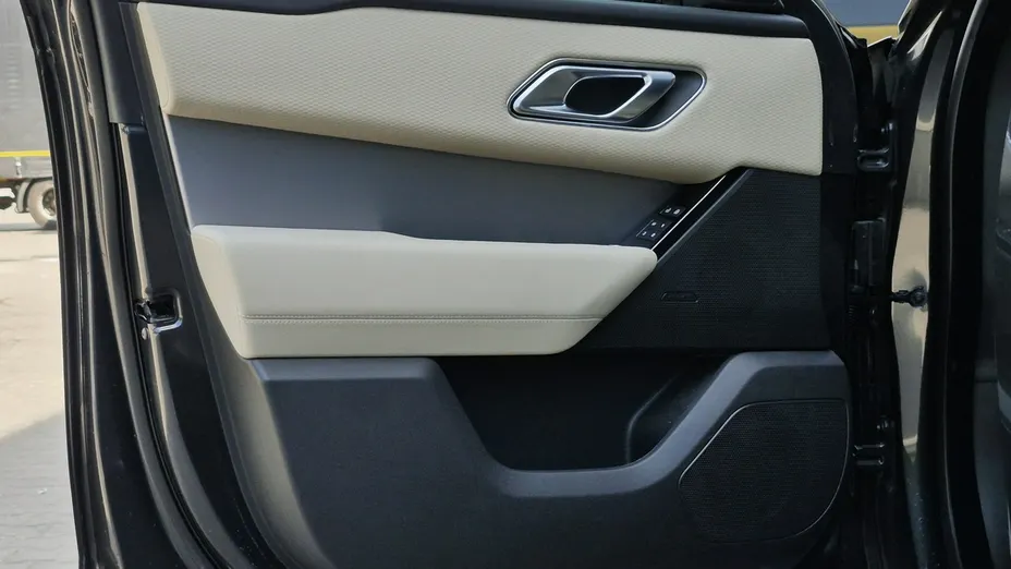 LAND ROVER Range Rover Velar -