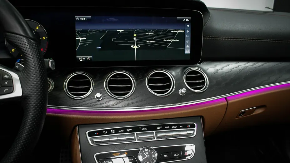 MERCEDES-BENZ E Klasa -