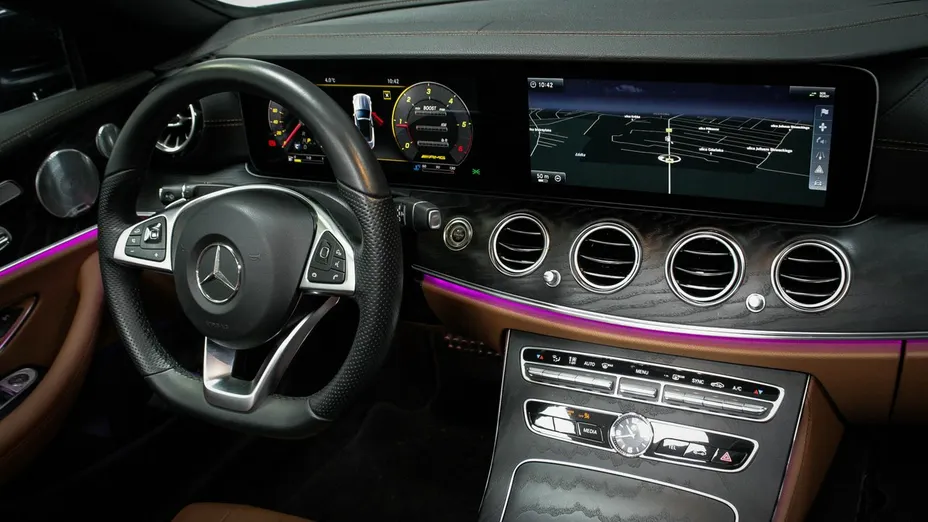 MERCEDES-BENZ E Klasa -