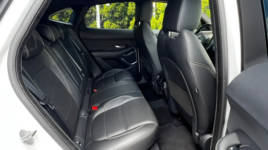 JAGUAR E-Pace -