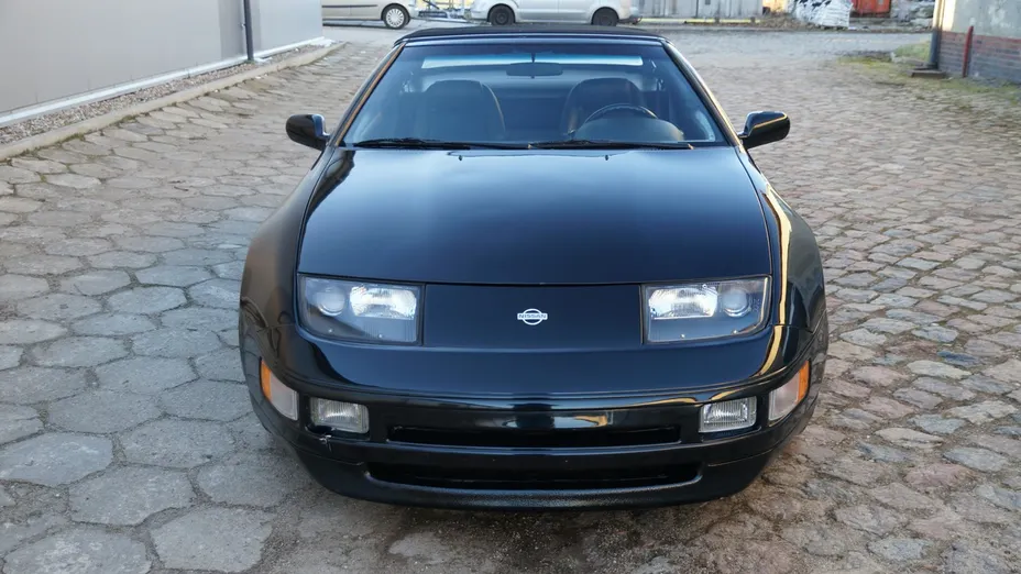 NISSAN 300 ZX -