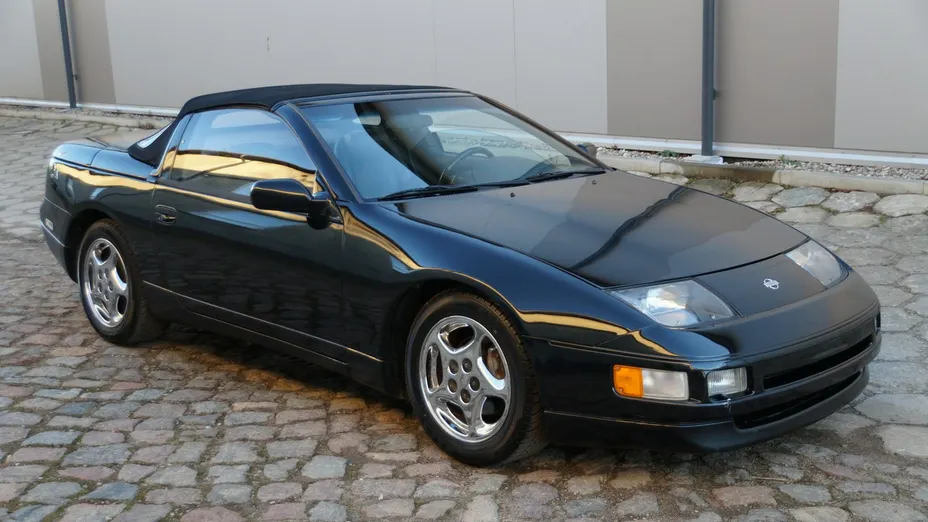 NISSAN 300 ZX -