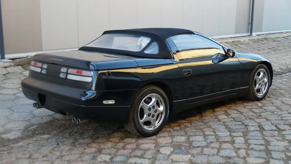 NISSAN 300 ZX -