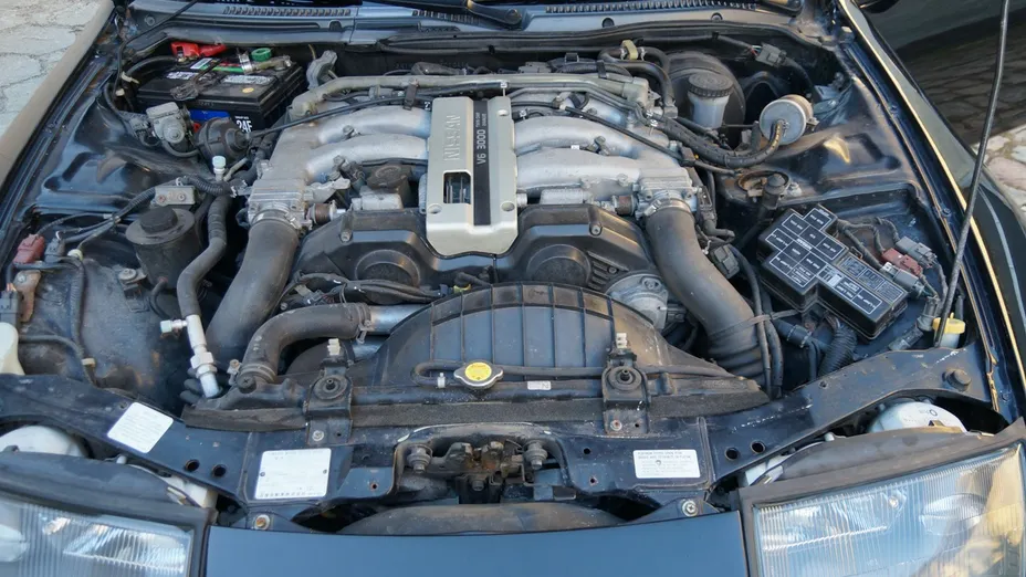 NISSAN 300 ZX -