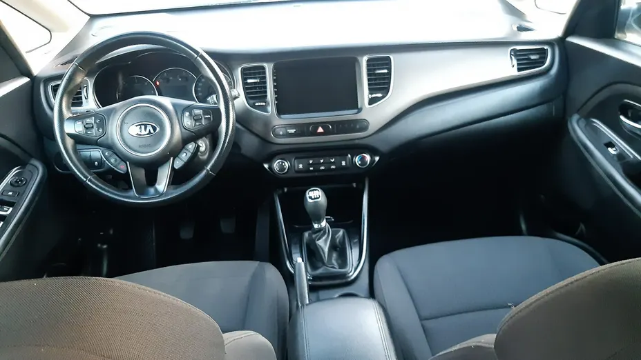 KIA Carens -