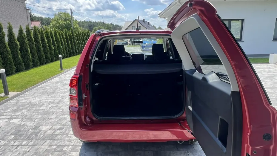 SUZUKI Grand Vitara -